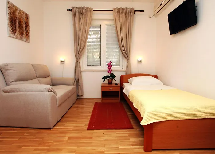 Ivana Mitten Im Blumengarten By Interhome Apartamento