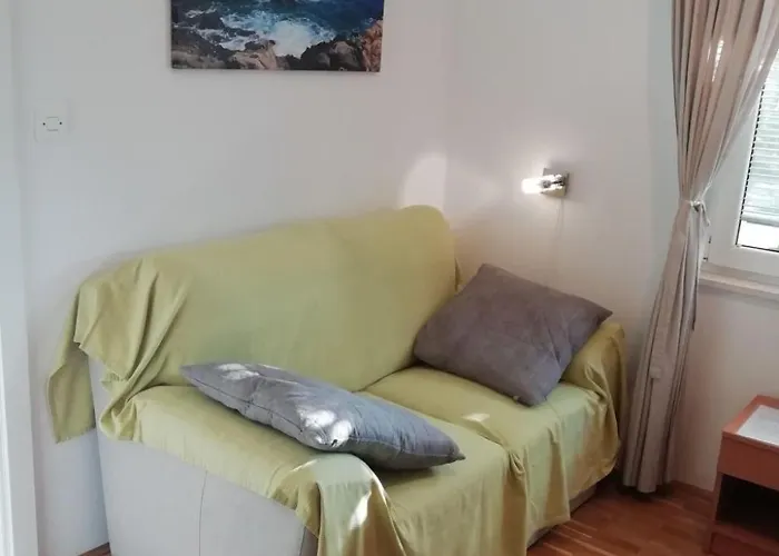 Apartman Ivana Mitten Im Blumengarten By Interhome